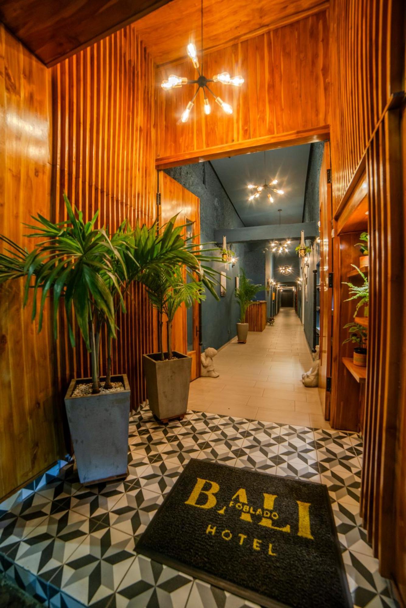 Hotel Bali At Poblado 麦德林 外观 照片