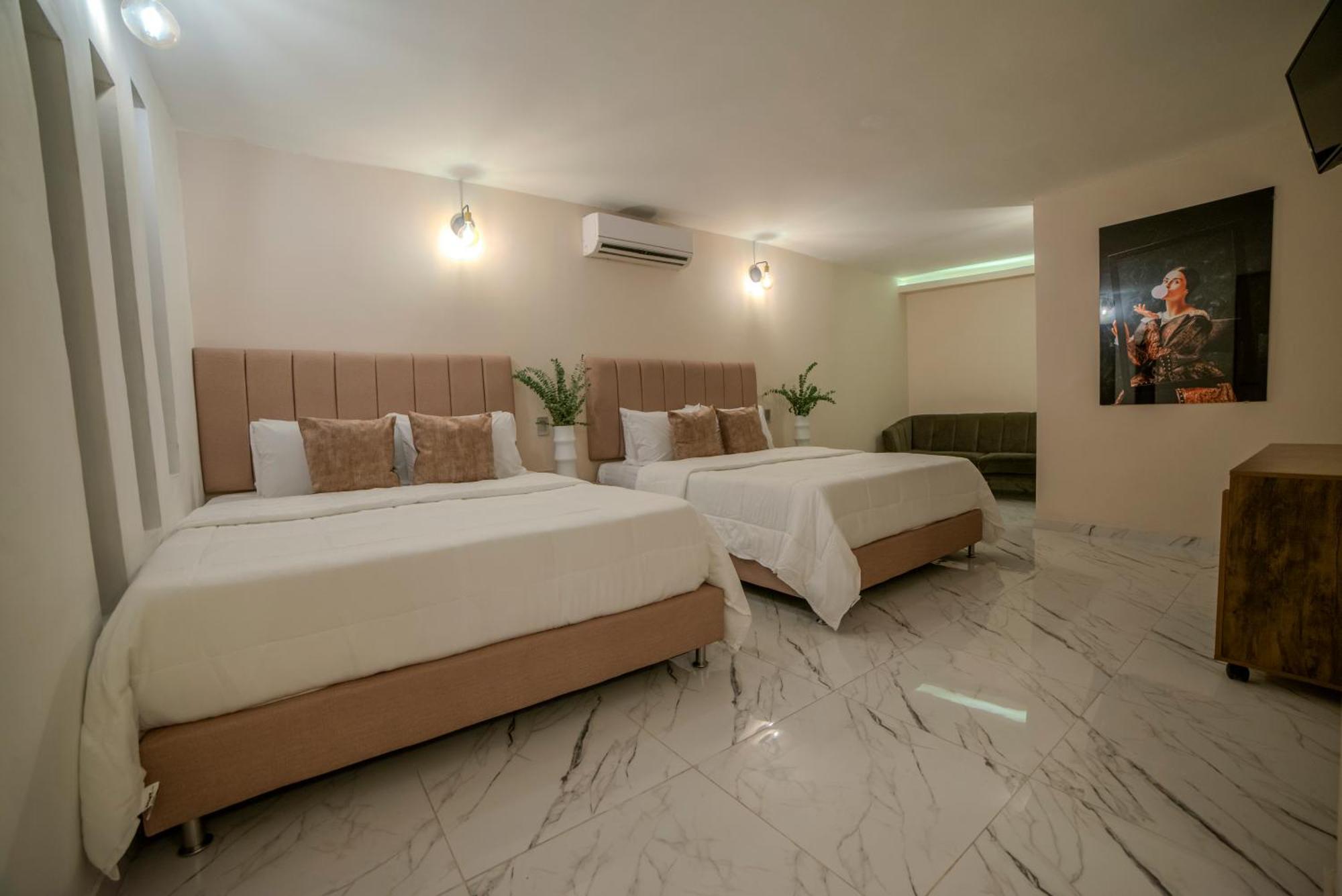 Hotel Bali At Poblado 麦德林 外观 照片