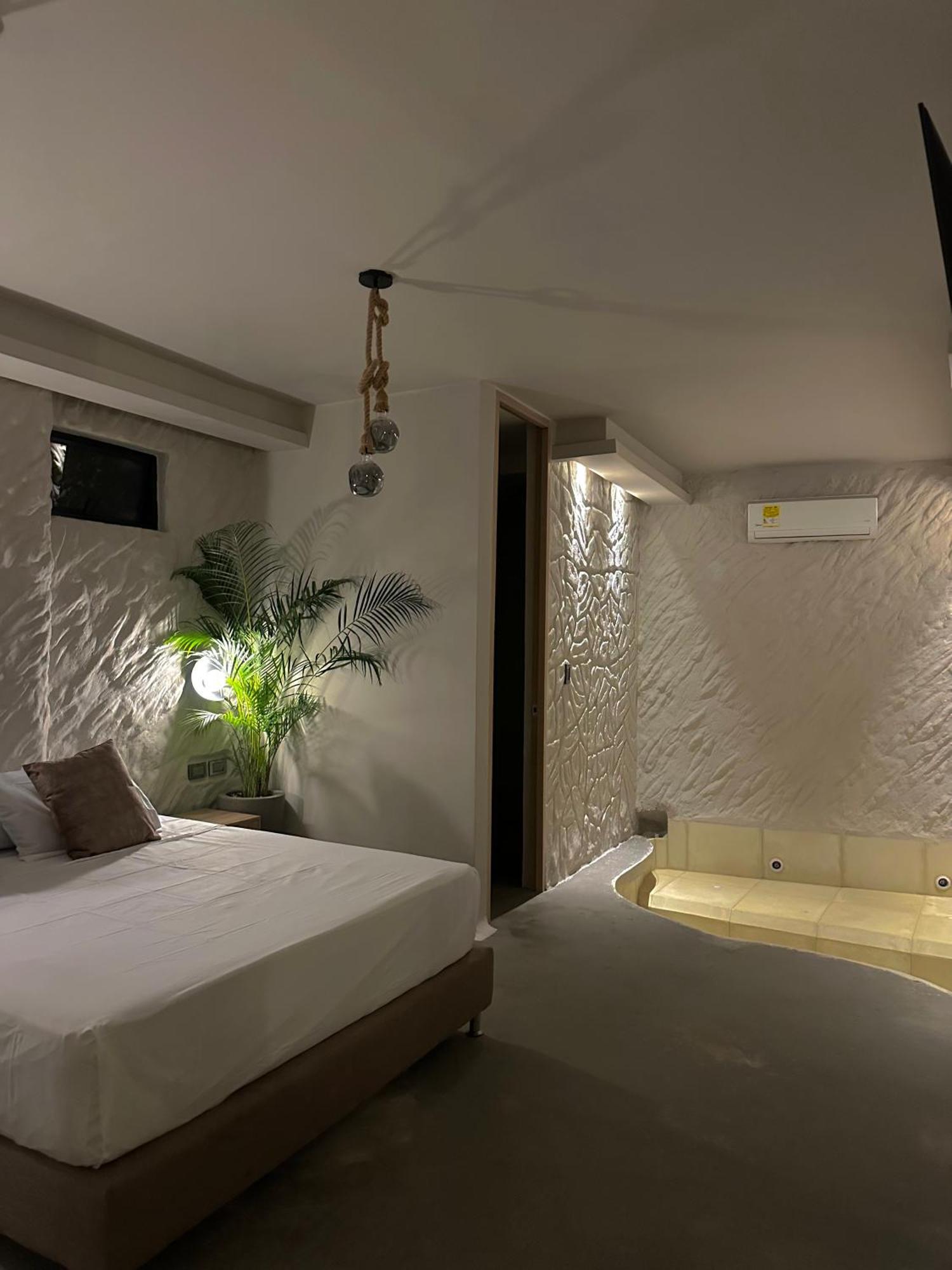 Hotel Bali At Poblado 麦德林 外观 照片