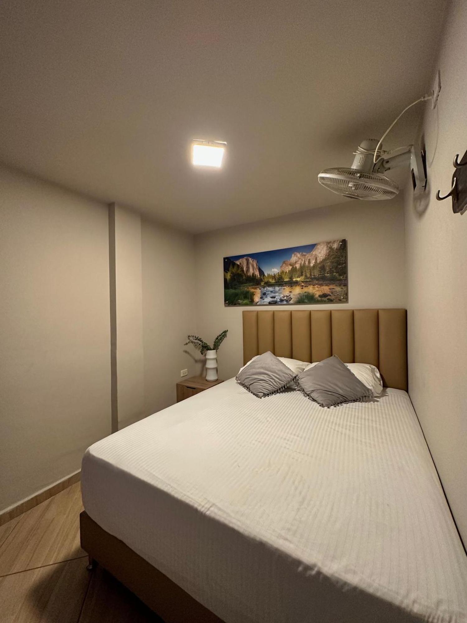 Hotel Bali At Poblado 麦德林 外观 照片