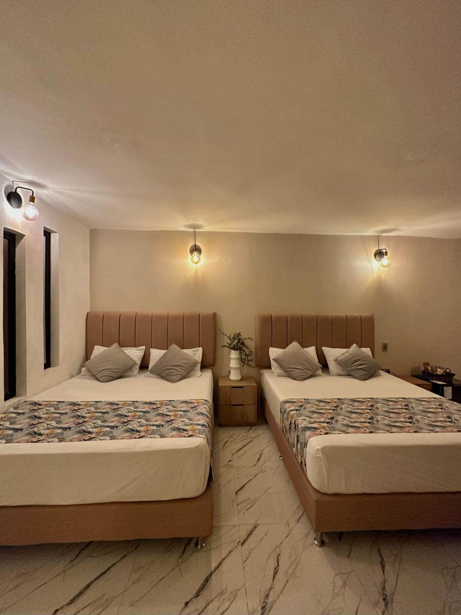 Hotel Bali At Poblado 麦德林 外观 照片