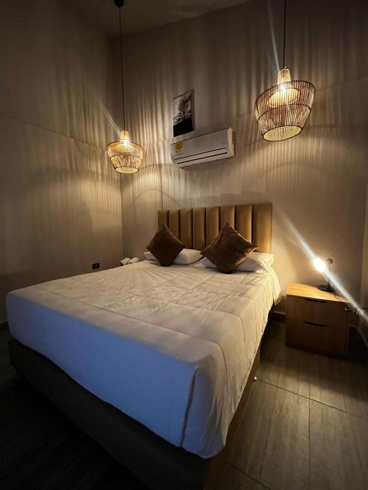 Hotel Bali At Poblado 麦德林 外观 照片