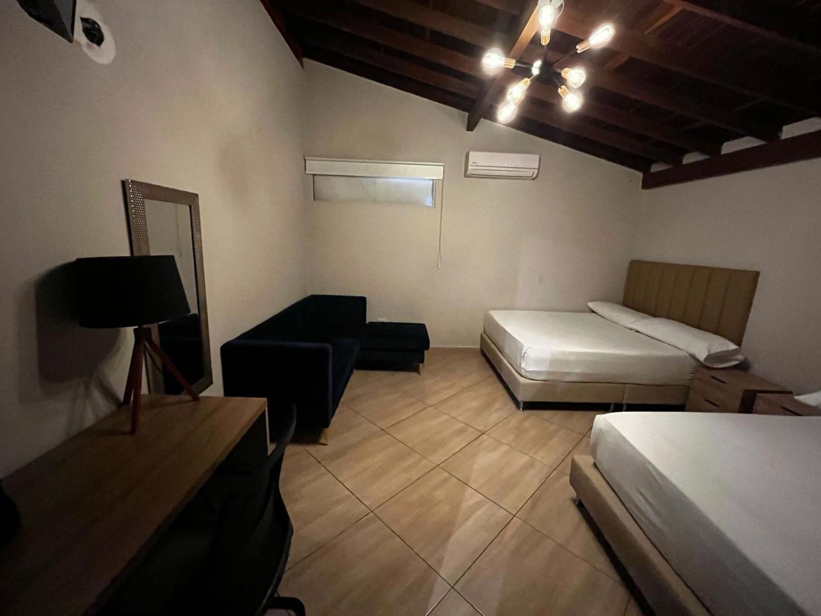 Hotel Bali At Poblado 麦德林 外观 照片