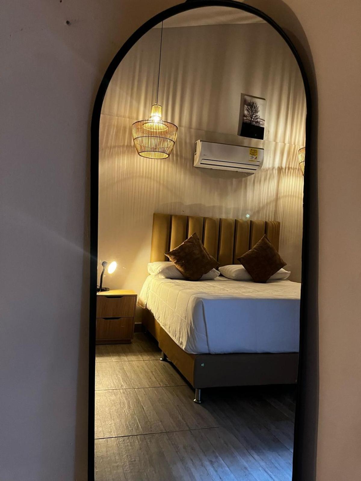Hotel Bali At Poblado 麦德林 外观 照片